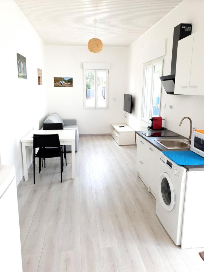 Beau Logement Avec Terrasse, Jacuzzi Et Terrain De Petanque Privatif A 5 Minutes De La Plage オードンジュ エクステリア 写真